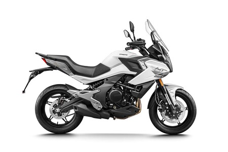 Cfmoto 700mt 1