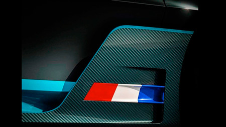 El Bugatti Divo se asoma en este teaser y confirma que quiere parecerse al Vision Gran Turismo
