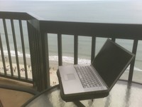 ¿Qué condiciones debería cumplir un equipo distribuido? 