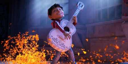 Estrenos de cine: mariachis esqueléticos, familias disfuncionales y perfectos desconocidos