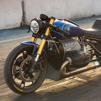 La BMW R 18 Dragster o cómo convertir una custom de corte premium en una moto de carreras de aceleración