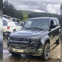¡Filtrado! El Land Rover Defender 2020 se asoma en plena grabación de James Bond