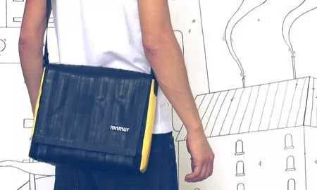 mnmur y su colección de complementos reutilizando ruedas de bicicletas