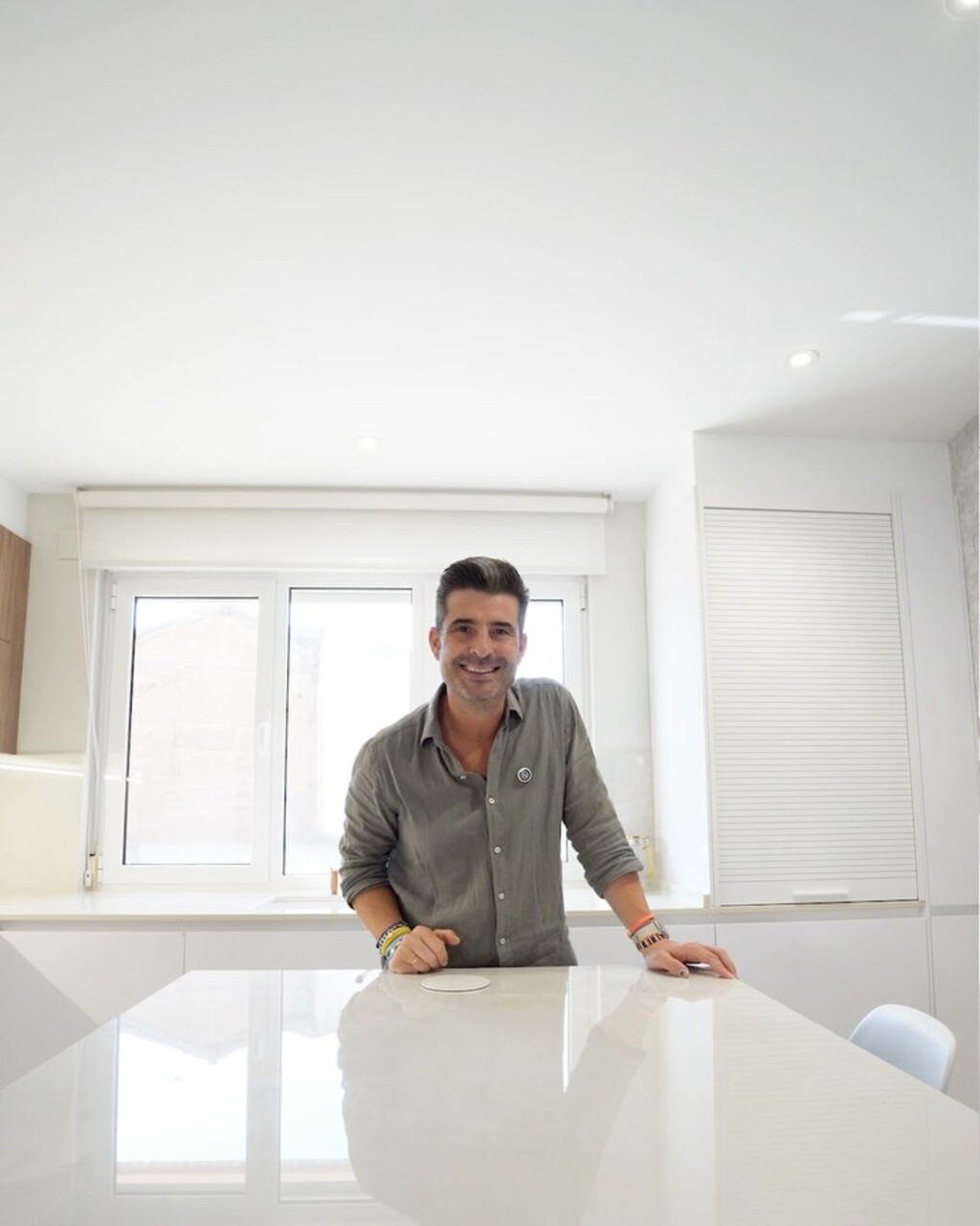 Daniel Colino, experto en cocinas: «Nosotros siempre integramos la lavadora en la cocina para que tenga todo la misma estética»