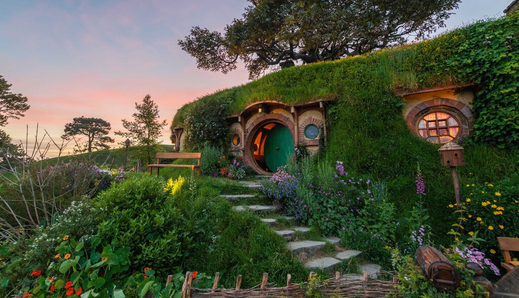 "Es como casarse en el Vaticano y que aparezca Jesucristo". Una pareja recibe una visita muy especial en su boda de fantasía cinéfila