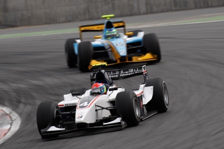 Romain Grosjean logra el doblete en el debut de la GP2 Asia Series