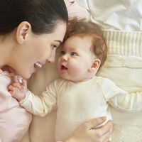 ¿Cuándo empieza tu bebé a reconocerte al verte?