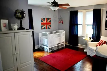 Puertas abiertas: un dormitorio infantil de inspiración británica
