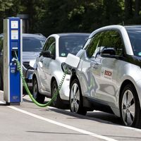 Bosch tendrá este año 200.000 puntos de recarga para coches eléctricos en toda Europa que funcionarán con una 'llave universal'