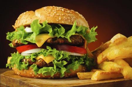 La nueva hamburguesa que quema calorías en lugar de aportarlas