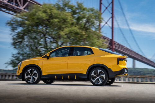 Probamos el Aiways U6: un SUV coupé chino bien equipado de serie que quiere hacer sombra al Tesla Model Y