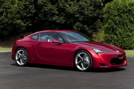 Se confirma el "tobaru" (Toyota FT-86) para este año
