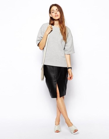 Faldas de polipiel ¡por todos lados!