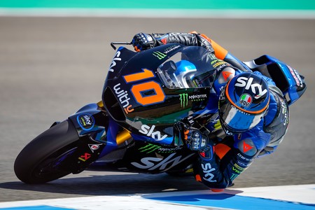 Luca Marini lidera las dos sesiones de Moto2 en Jerez y Arón Canet sigue sorprendiendo en su primer año
