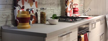 Una americana flipa con este mueble de las cocinas españolas: “Vivís en el 3023” 