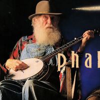 Phalanx es un juego de naves, pero en su portada sale un entrañable abuelo con un banjo. ¿Por qué?
