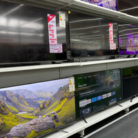 Mediamarkt también tiene sus propias marcas en tecnología y cocina con dispositivos que van desde teles hasta freidoras de aire 