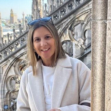 Cuatro usos que te van sorprender del papel de aluminio según una experta en limpieza: "Es mano de santo para eliminar los pelos en la lavadora"