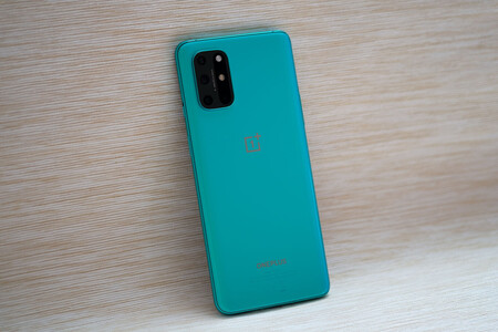 El nuevo OnePlus 8T con un descuentazo de 80 euros utilizando este cupón: fluidez, autonomía y potencia a mejor precio