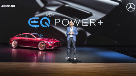 Mercedes-AMG GT Concept: el cuatro puertas de la familia GT le pisa los talones al Porsche Panamera