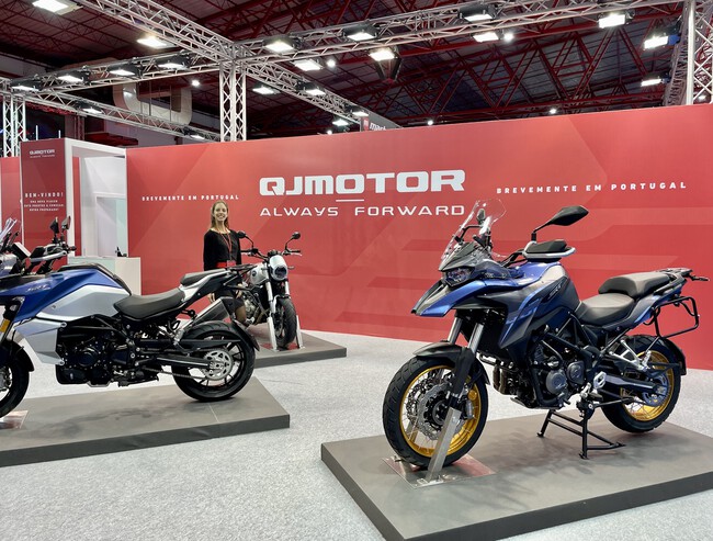 Qj Motor Ateerriza En Espana Con Su Gama De Motocicletas 001