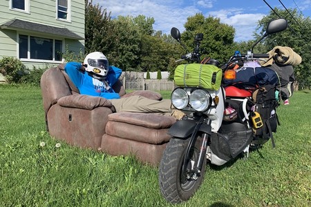 14.500 km con motos de 50 cc y en 3 meses: el récord Guinness absurdo que intentan lograr dos tipos en EE.UU.