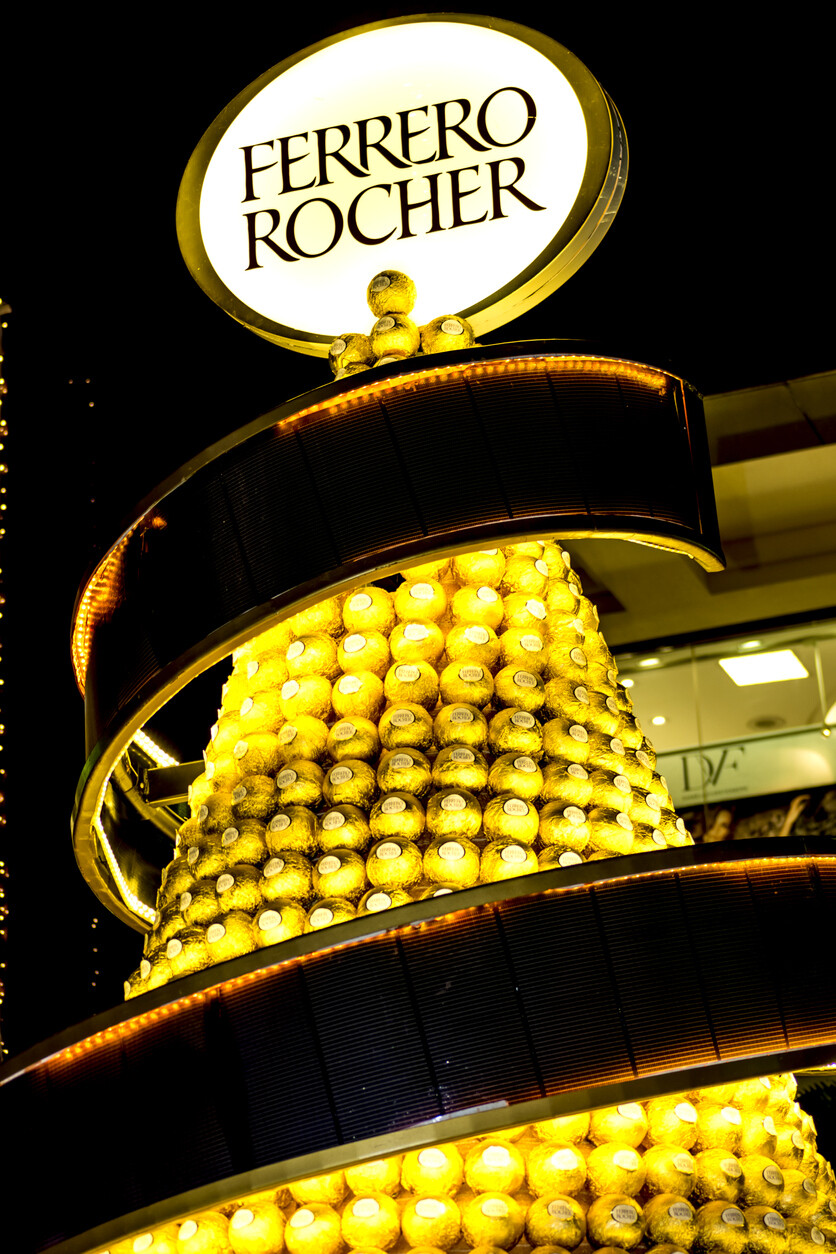 Ferrero Rocher la historia detrás del bombón industrial más famoso del