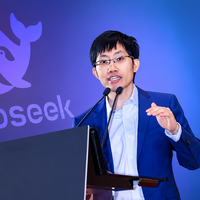 Silicon Valley ha copiado de China la jornada 996 para trabajar más. DeepSeek está logrando lo mismo haciendo justo lo contrario