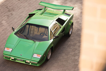 Lamborghini Countach Lp400 S
