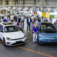 Adiós a los coches diésel y gasolina: la planta de Volkswagen en Zwickau ya solo fabrica coches eléctricos