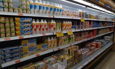 Los yogures ya no caducan a los 28 días, se vuelven de consumo preferente