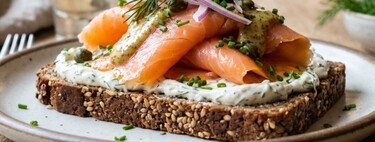 3 desayunos fáciles de hacer con pan de caja: desde molletes hasta un delicioso danés con salmón 