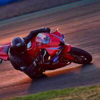 ¡Ha vuelto! La Honda CBR600RR regresa a Europa seis años después, con aires de MotoGP y plagada de electrónica