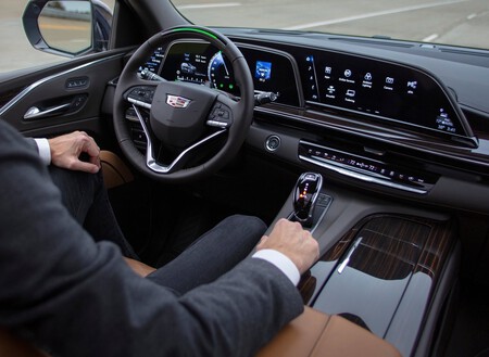 El IIHS aplicará pruebas para evaluar los sistemas autónomos en los autos y prevé que ninguno apruebe