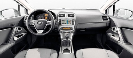 Toyota Avensis 2014