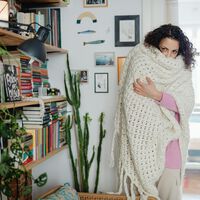 No es solo para las "abuelitas". Esta alternativa a encender la calefacción te permite estar calentitos ahorrando