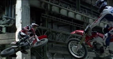¿Motocross o supermotard? ¡Mejor las dos cosas!