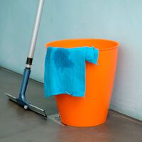 Las bayetas de microfibra tienen un lado oscuro: geniales para limpiar, solo son higiénicas si las desinfectamos con esta técnica