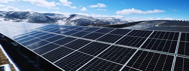 China rompió el mercado de los paneles solares. Ahora sus empresas han tenido que despedir a un tercio de sus empleados