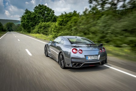 Nissan Gt R 2017 005