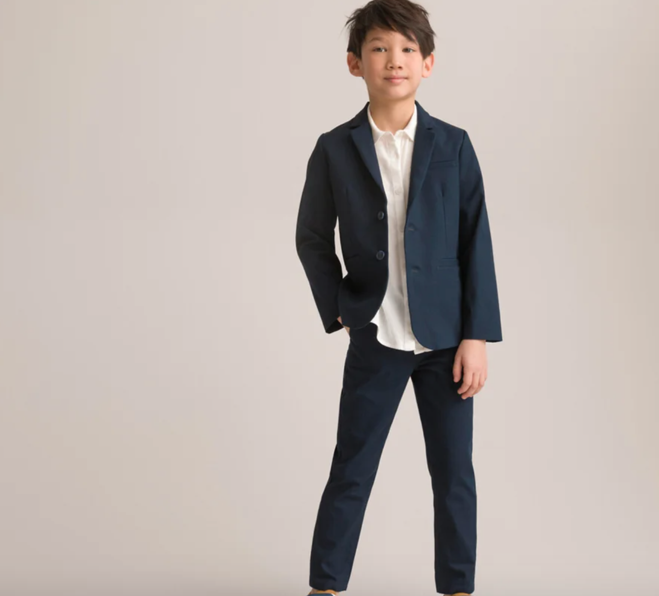 Blazer azul de corte clásico