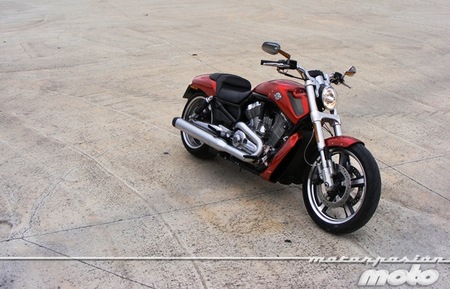 Harley-Davidson V-Rod Muscle, prueba (conducción en autopista y pasajero)