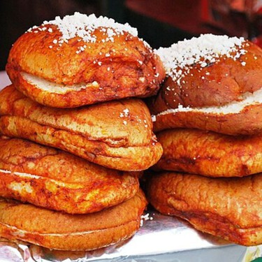 Cómo hacer 1 kilo de relleno tradicional para pambazos con papa y longaniza: rinde para 10 personas