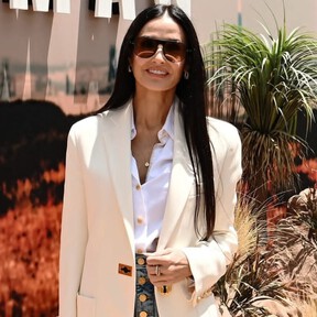Demi Moore, actriz (62 años): "Comienzo el día con media taza de avena con agua; después, solo tomo proteínas y vegetales"