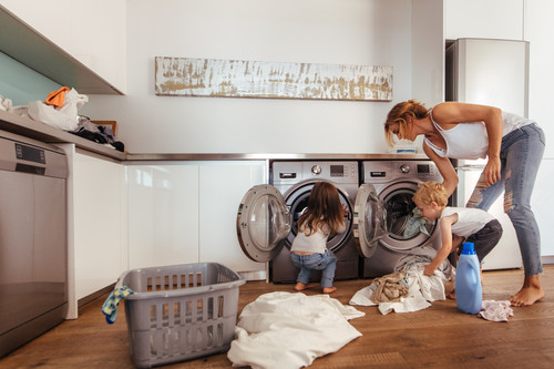 "Tu éxito como madre no lo definen las tareas domésticas", el escrito viral que invita a no ser tan duras con nosotras mismas