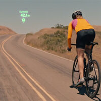 Black Mirror ya es real: las lentillas de realidad aumentada podrían revolucionar el mundo de la moto viendo el GPS en el ojo