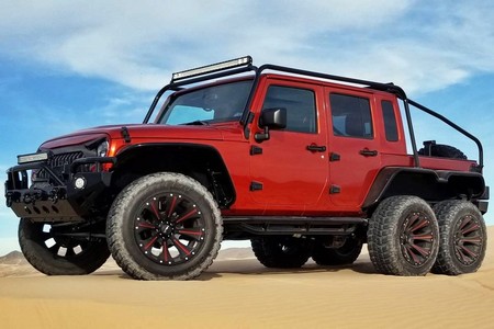 Esta locura es un Jeep Wrangler pick-up 6x6 con motor Hellcat de 717 CV, y se vende por 289.999 dólares