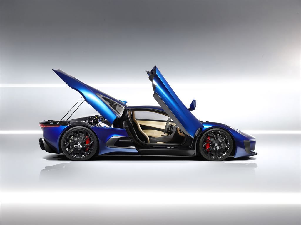 Foto de Imágenes superdeportivo prototipo de Jaguar, el c-x75 híbrido (2/4)