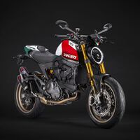 Saluda a la Ducati Monster 30 Aniversario, una edición muy italiana de la naked súper ventas directa al corazón