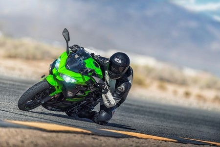 Kawasaki quiere el triplete del WSBK, y para conseguirlo va a homologar su Ninja 400 en SSP300